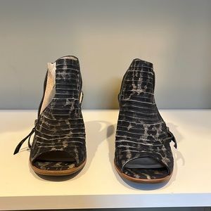 Paul Green open toed heels